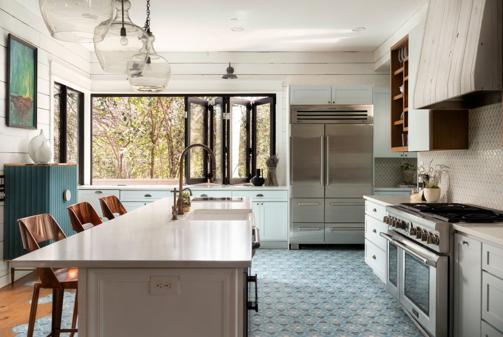 703 E Live Oak Street, Austin