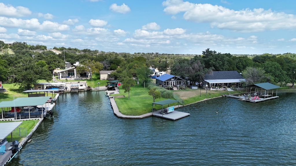 506 Ranch Road 2233, Sunrise Beach Village