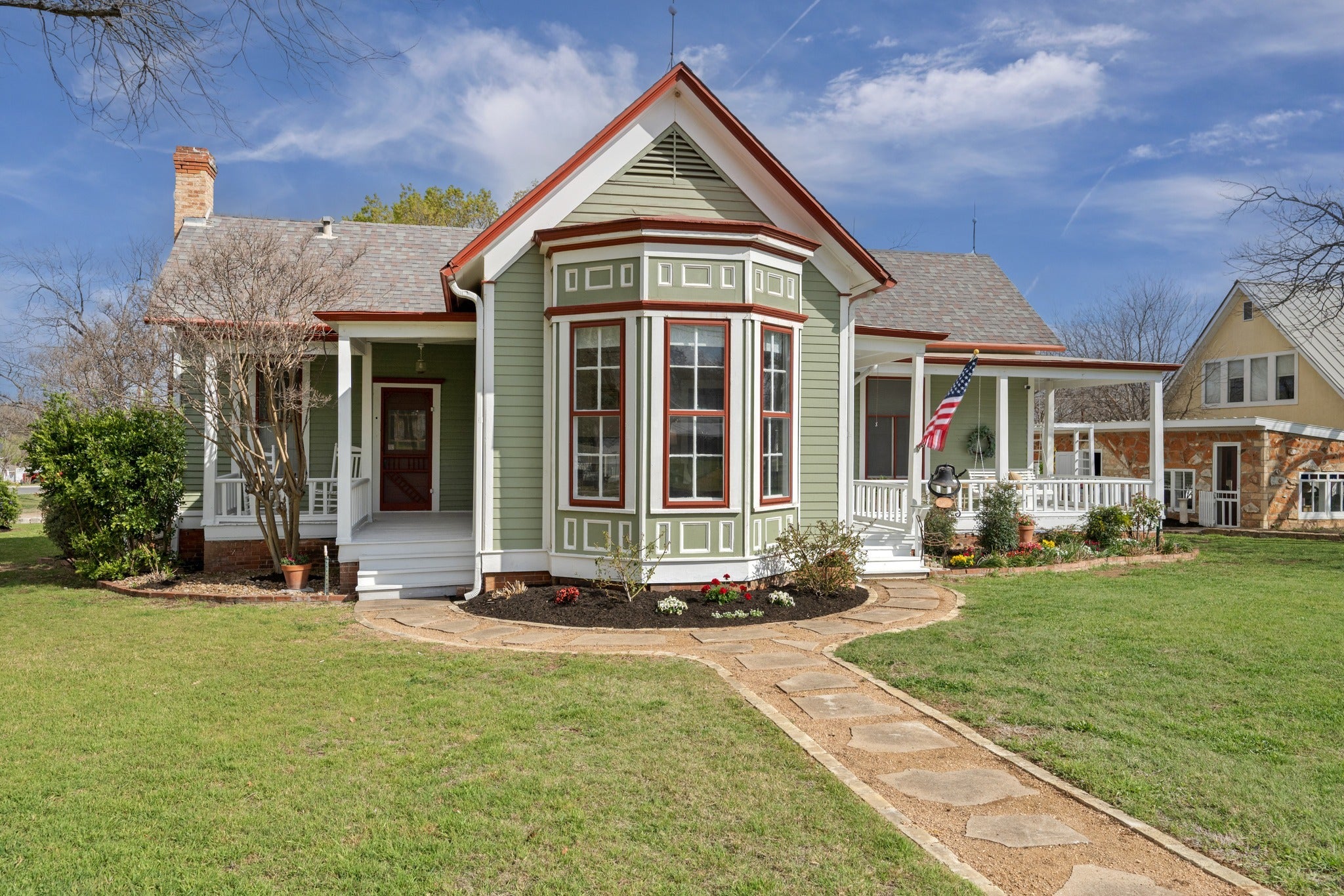 Photo of Listing #3011943