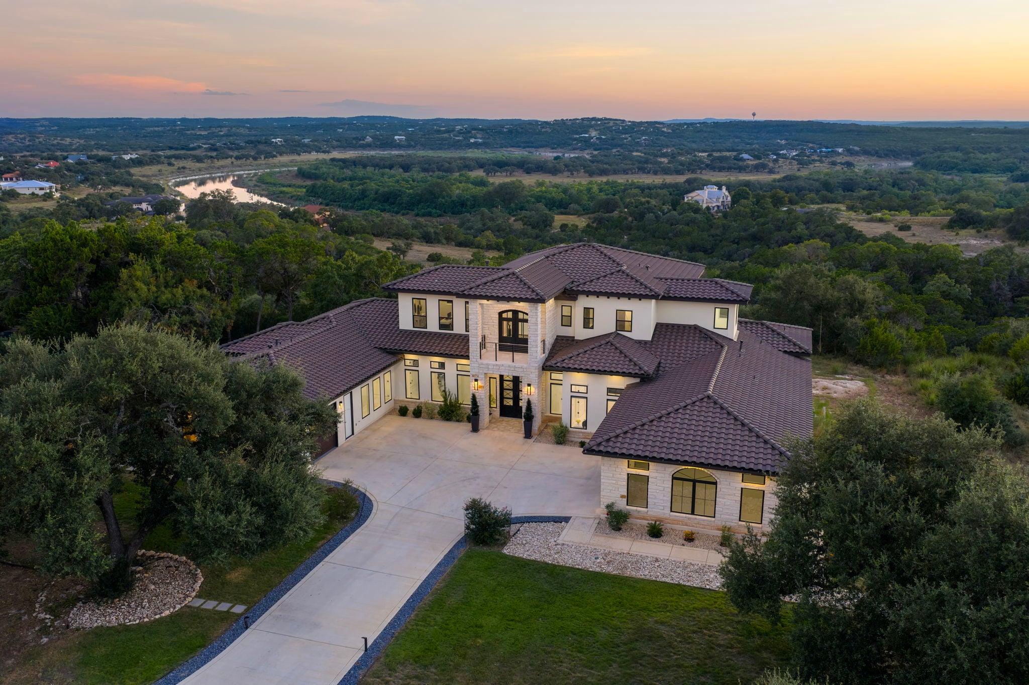 Photo of Listing #8726842