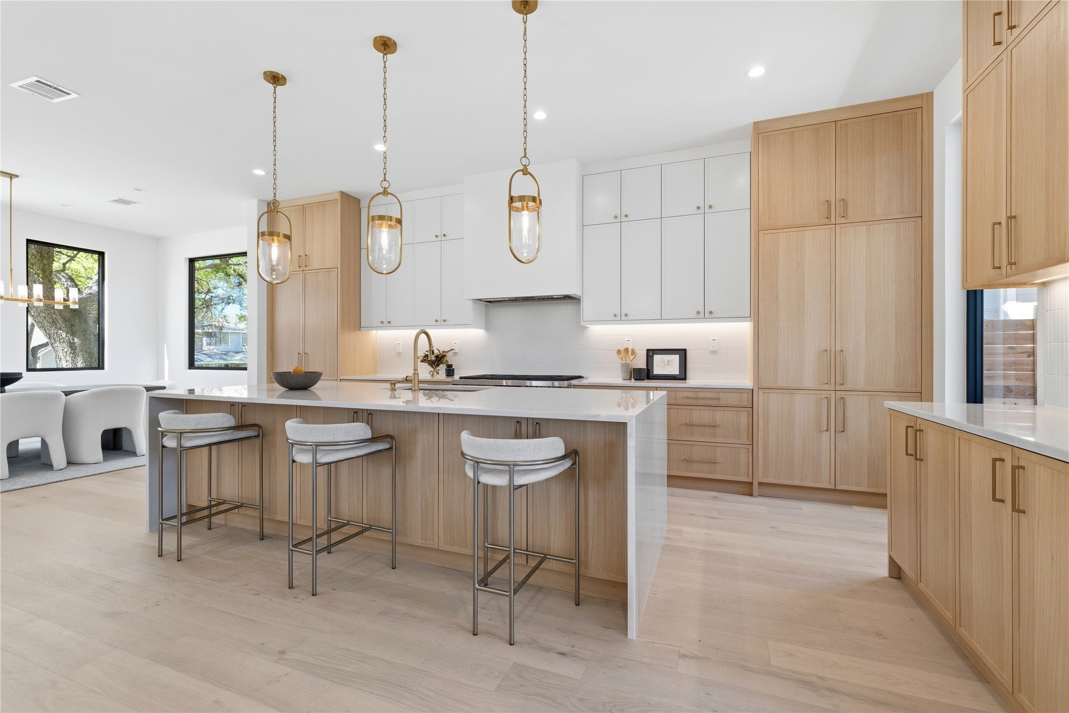 Photo of Listing #8042857