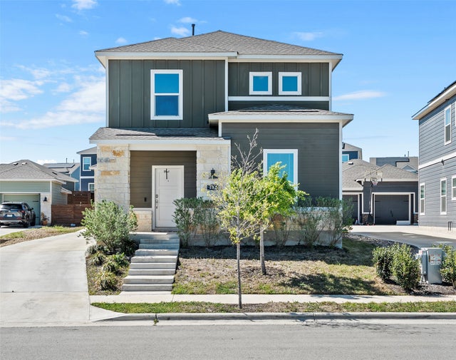 131 Santa Julia, Kyle