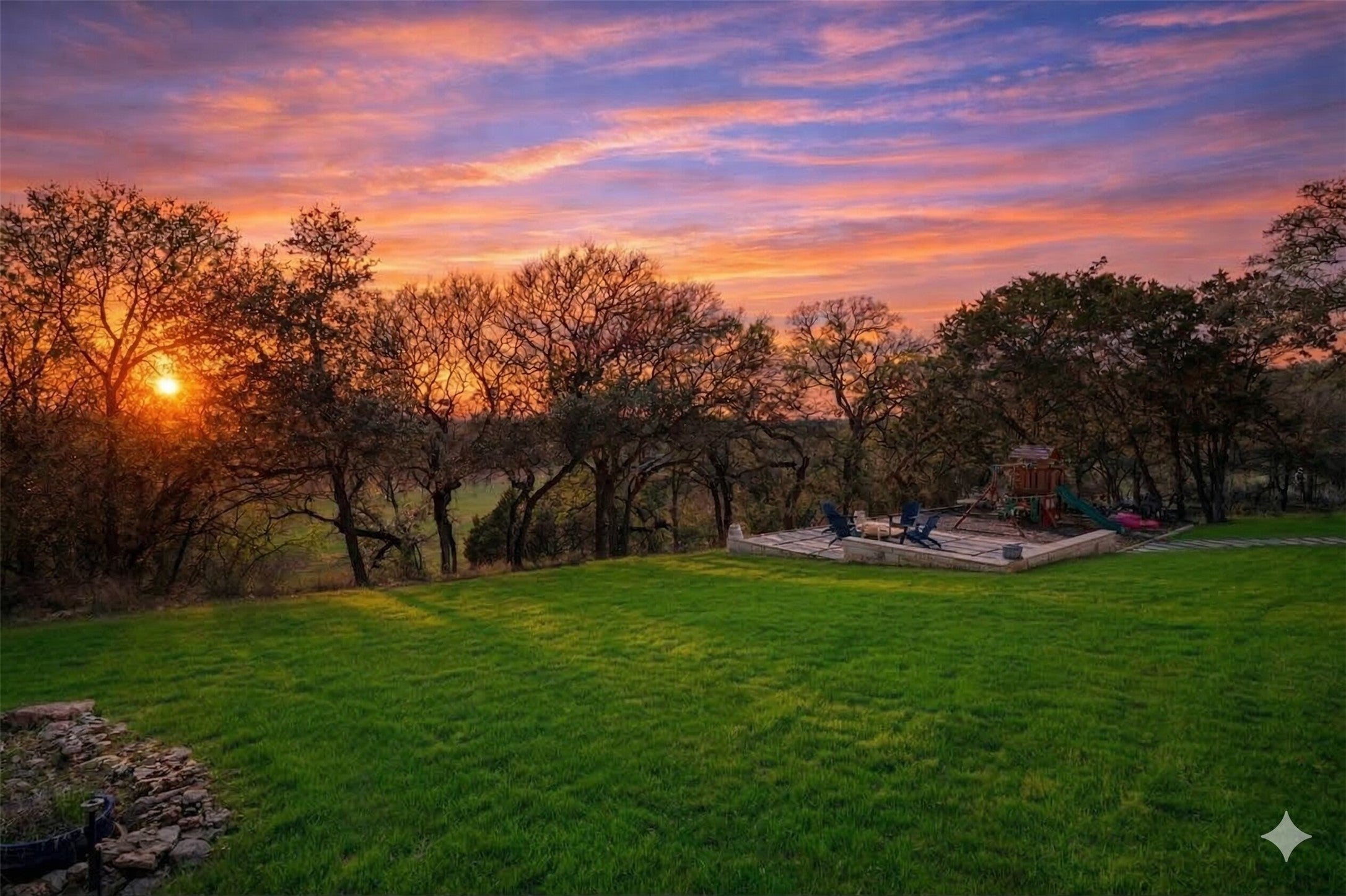 Photo of Listing #1705769