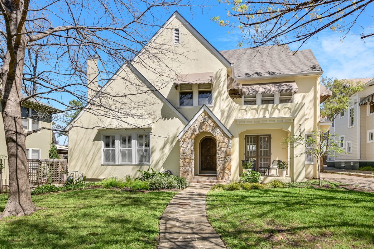 Photo of Listing #1924840