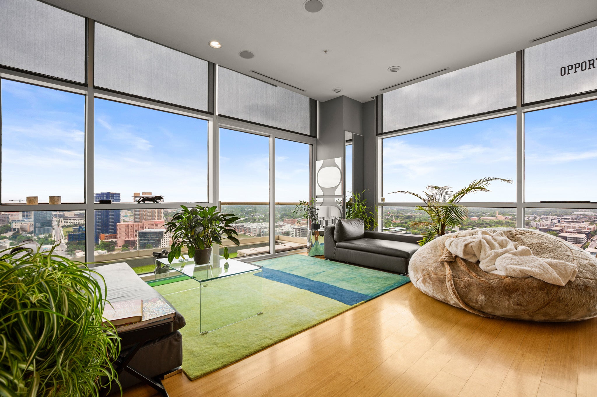 Photo of Listing #7215617