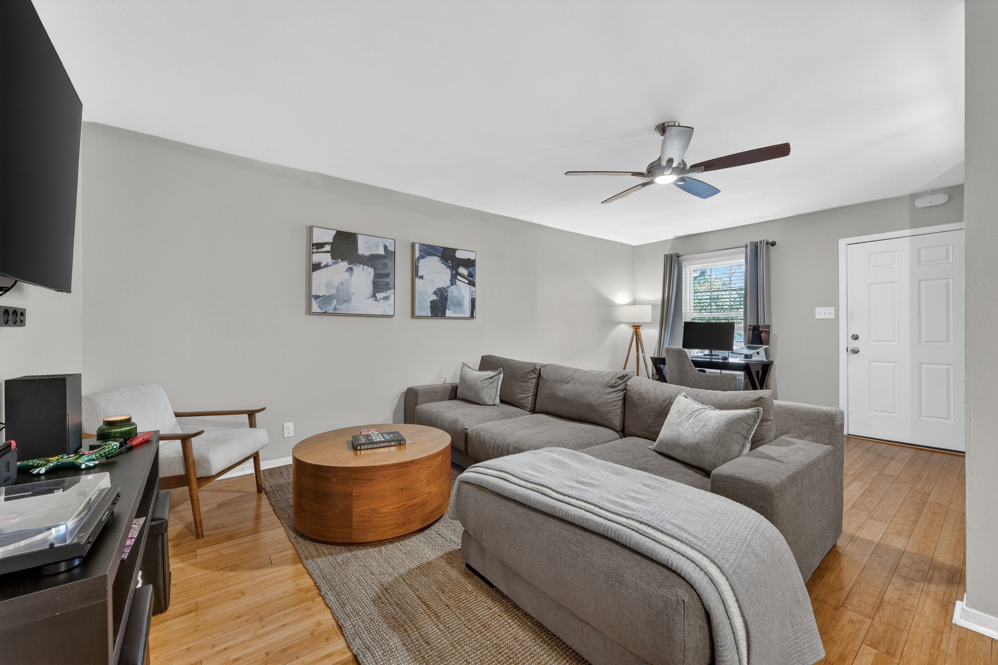 Photo of Listing #4089190