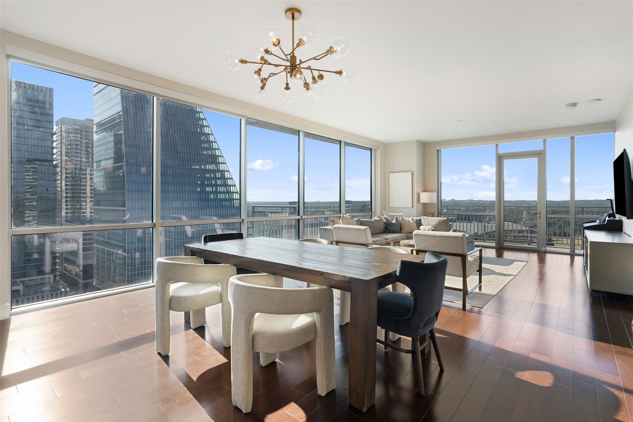 Photo of Listing #3317013