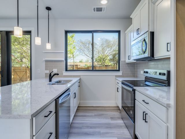 206 E Wonsley Drive 2, Austin
