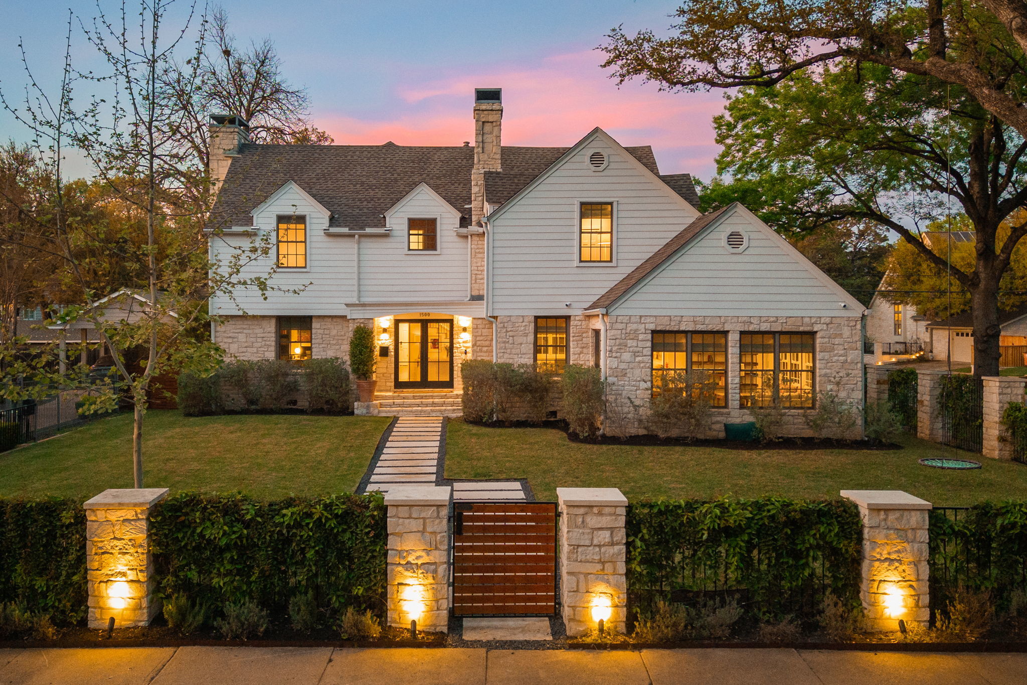 Photo of Listing #3266063