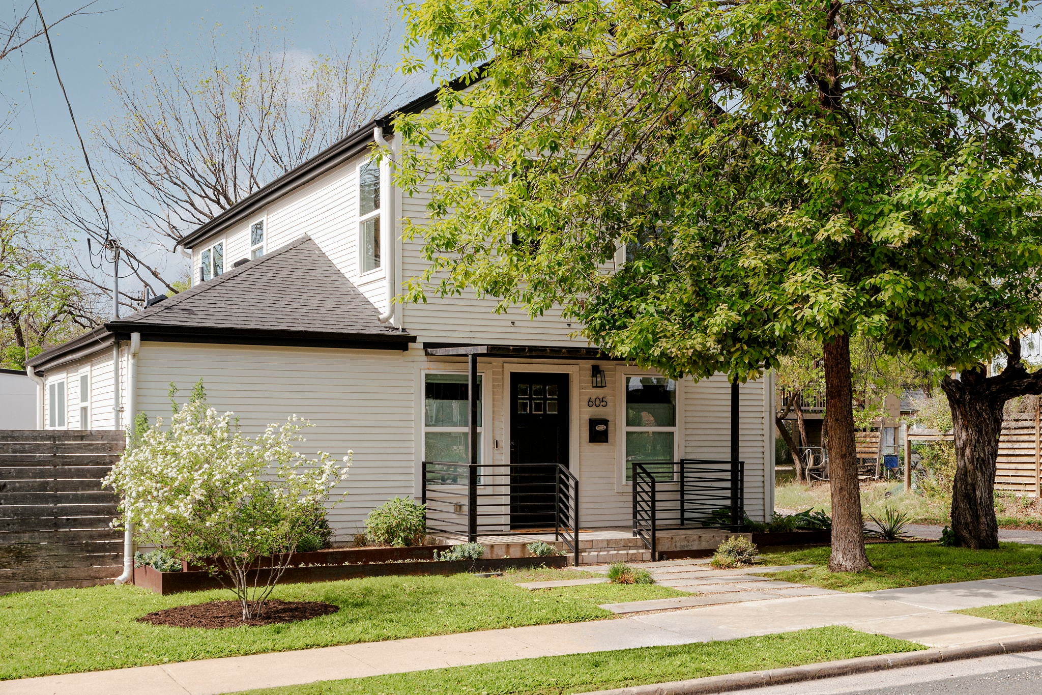 Photo of Listing #2142291