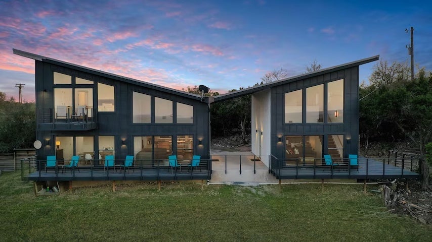 Photo of Listing #5889247