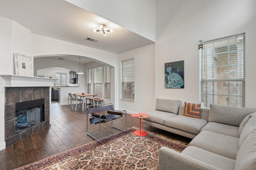 Photo of Listing #2838313