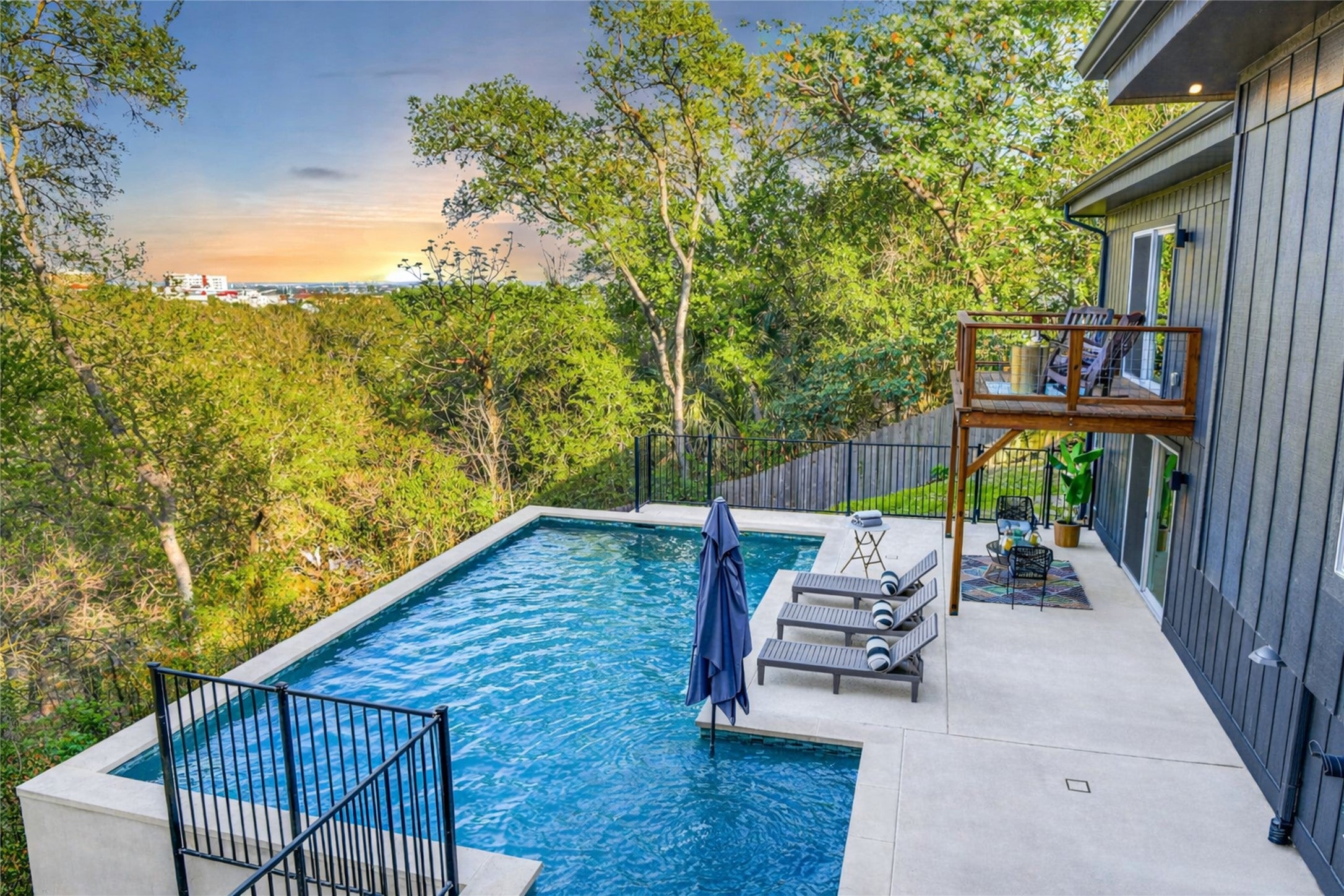 Photo of Listing #9229366