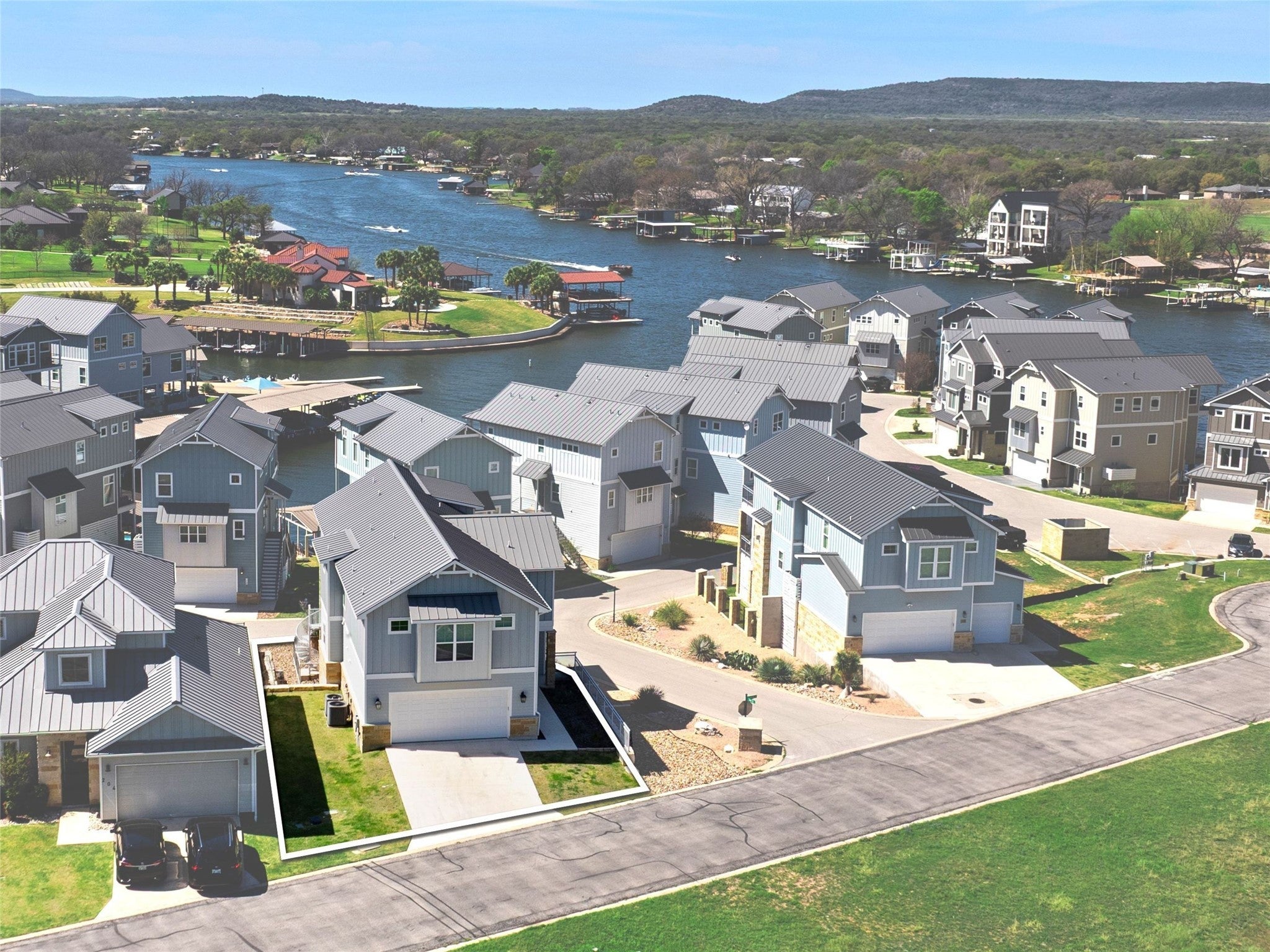 Photo of Listing #4103780