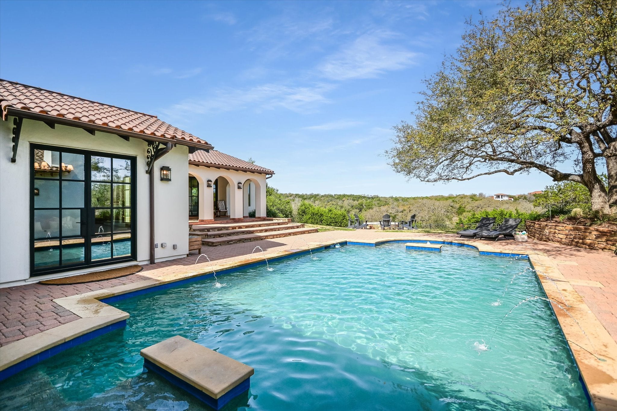 Photo of Listing #8774210