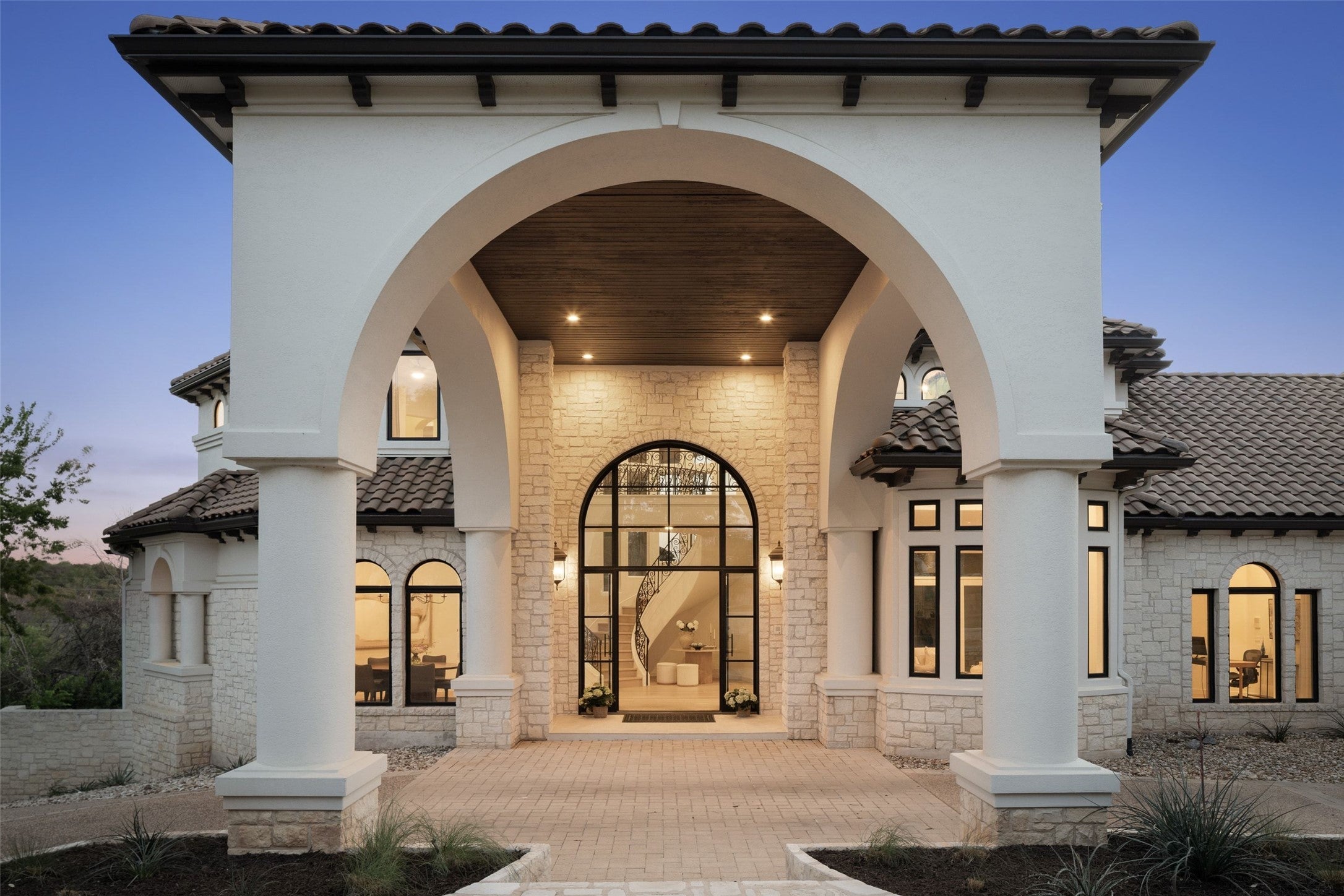 Photo of Listing #6468001