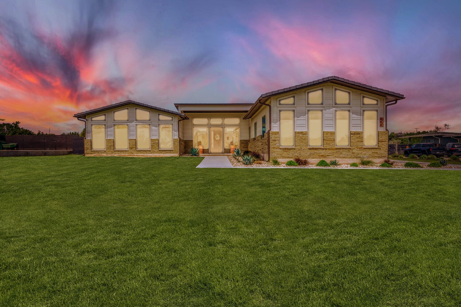 Photo of Listing #3624327