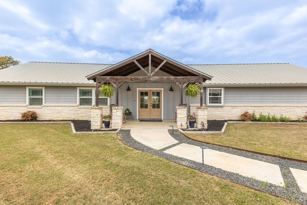 Photo of Listing #6945253