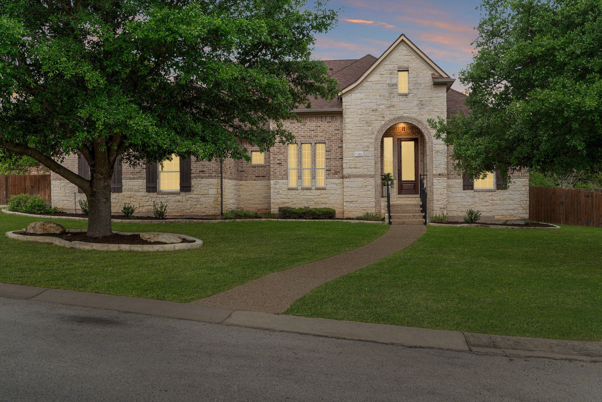 Photo of Listing #6955985