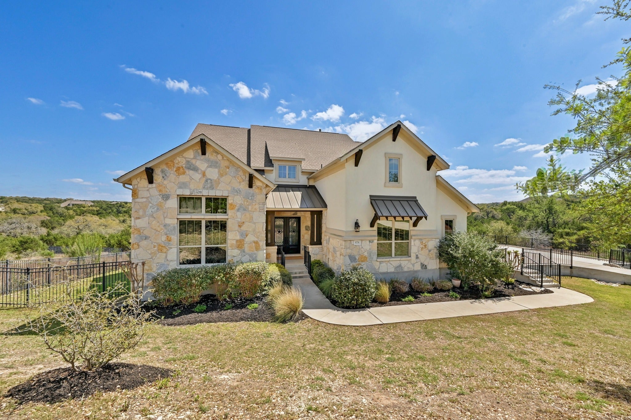 Photo of Listing #6951180