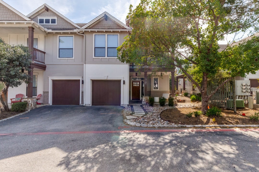 Photo of Listing #1912597