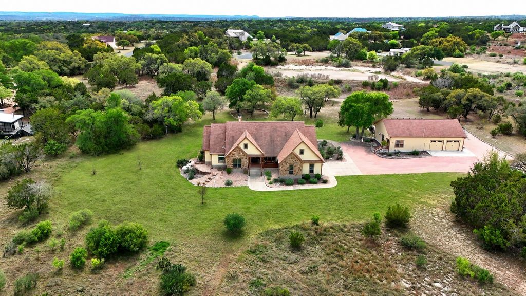 225 Blue Water Cove, Wimberley
