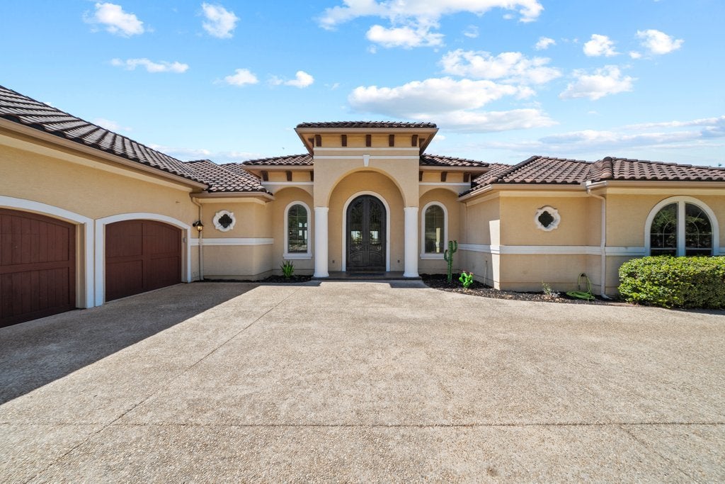 Photo of Listing #4588905