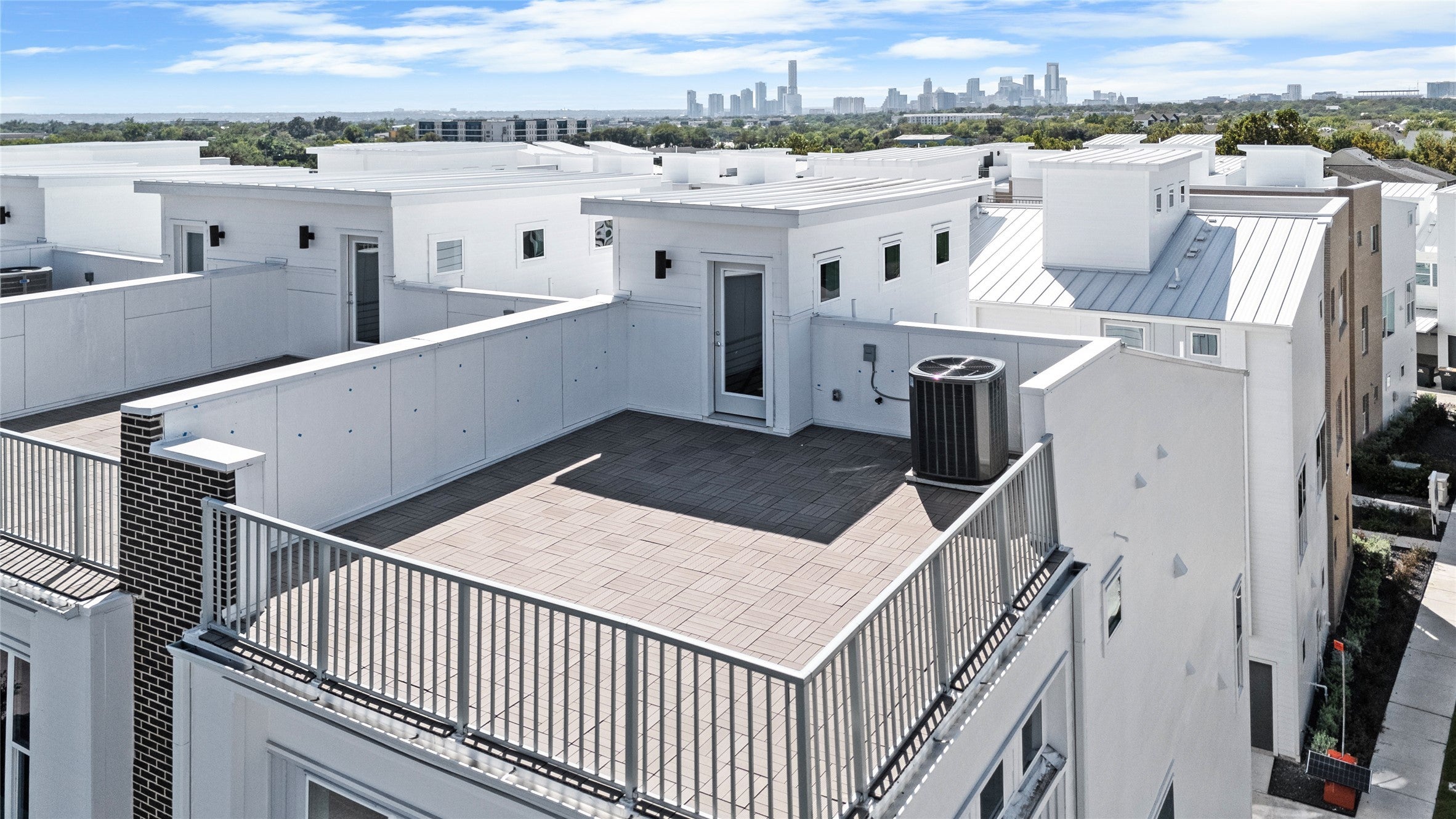 Photo of Listing #4972051