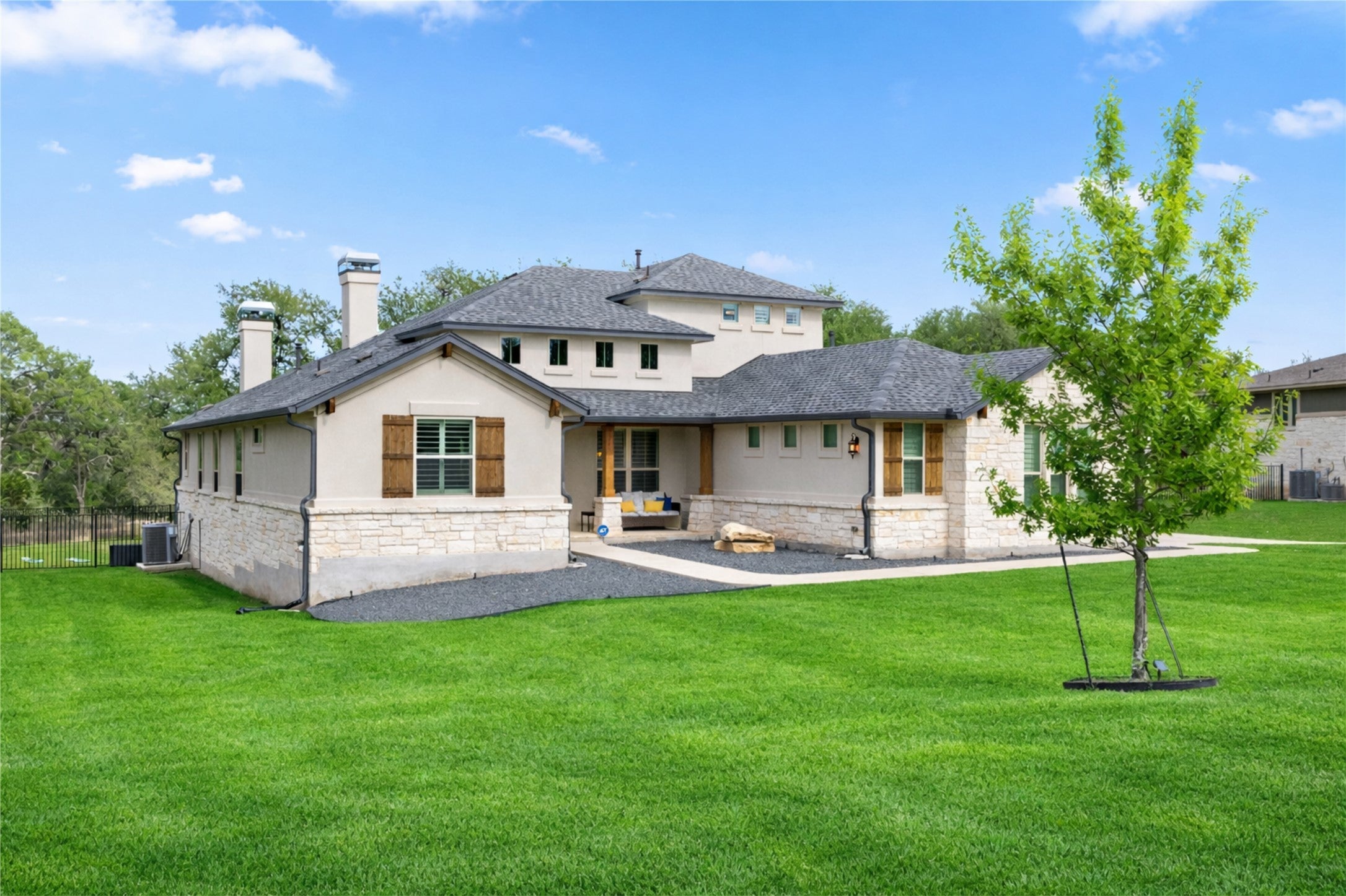 Photo of Listing #3724652