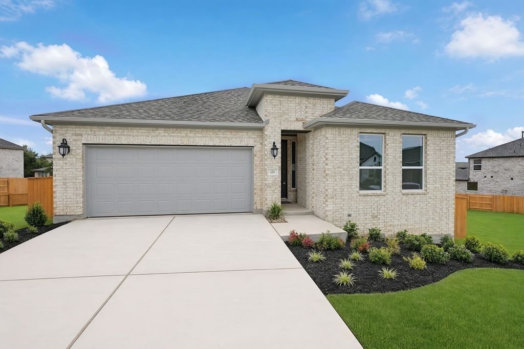 121 Amber Oak Lane, Georgetown