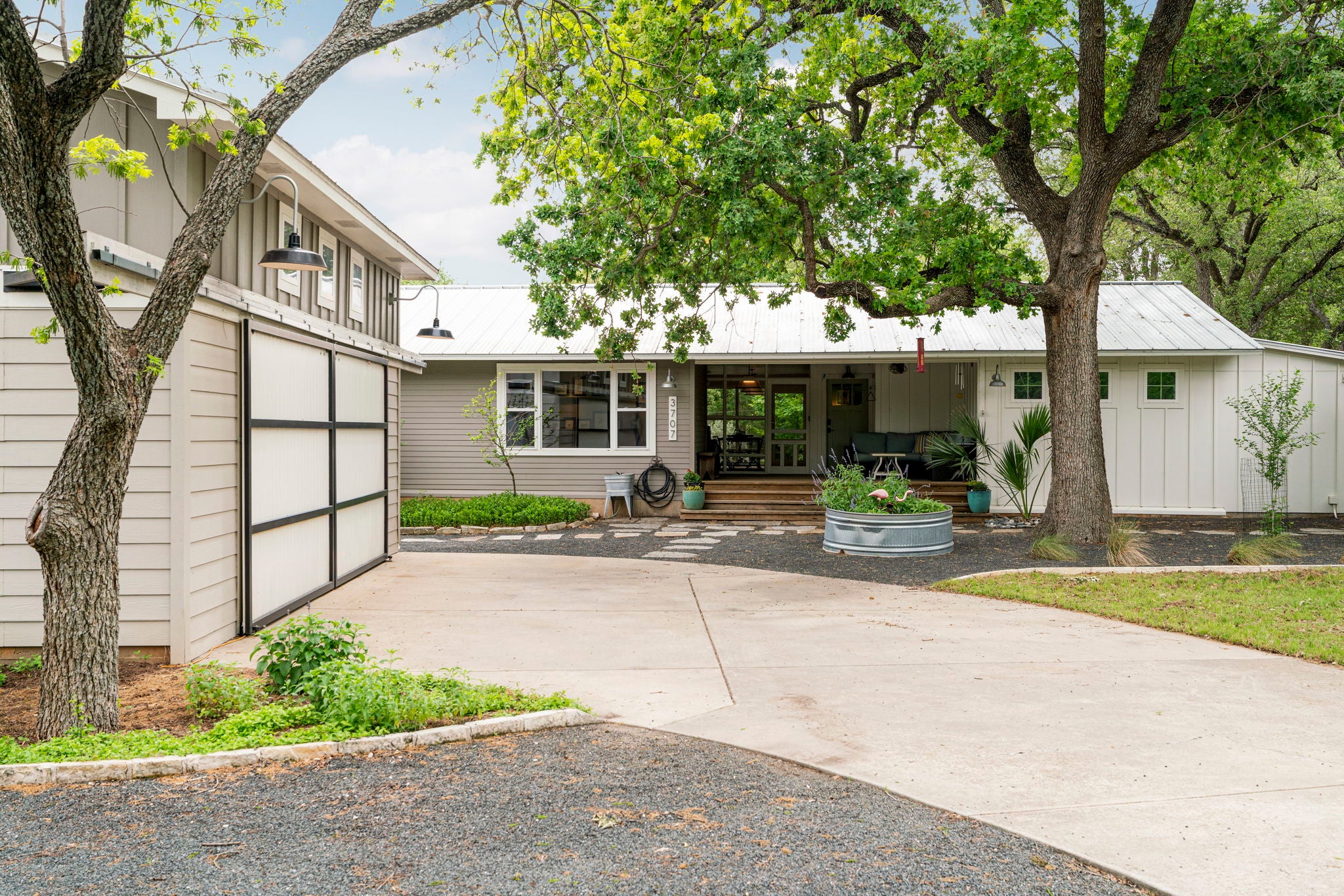 Photo of Listing #6820906