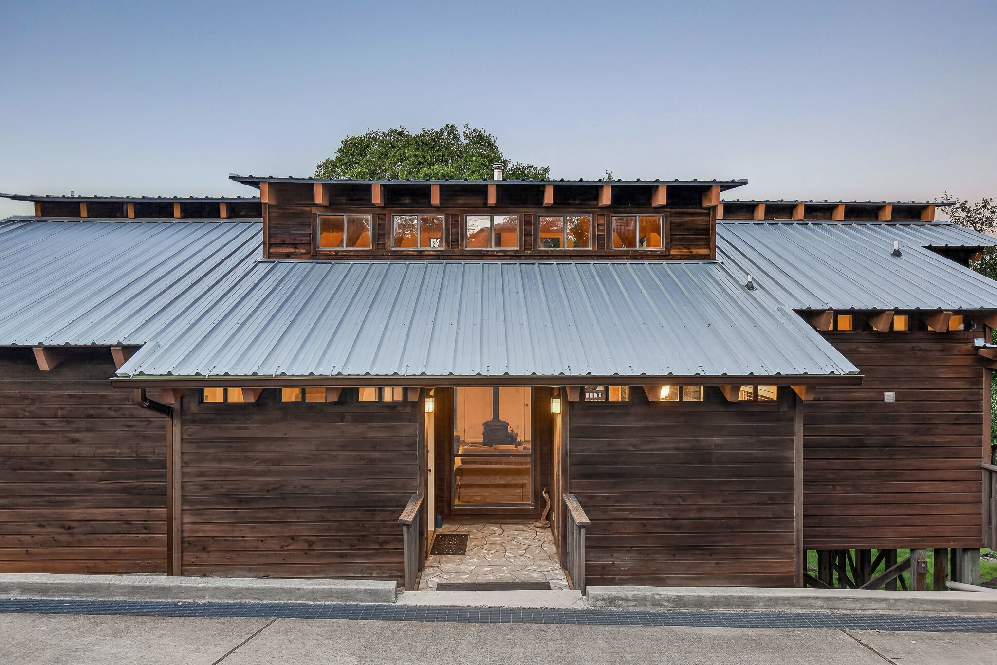 Photo of Listing #4525089