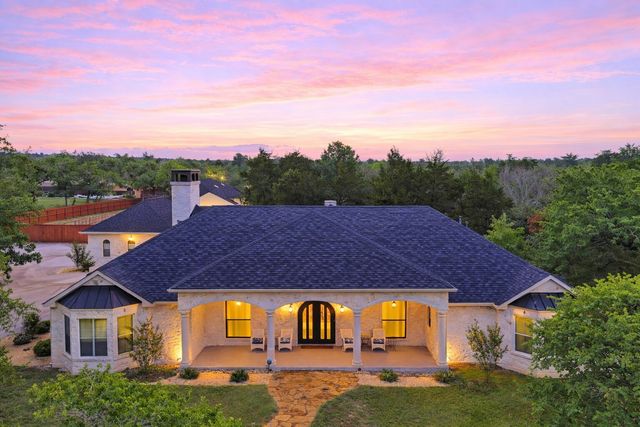 125 Carriage Court, Bastrop