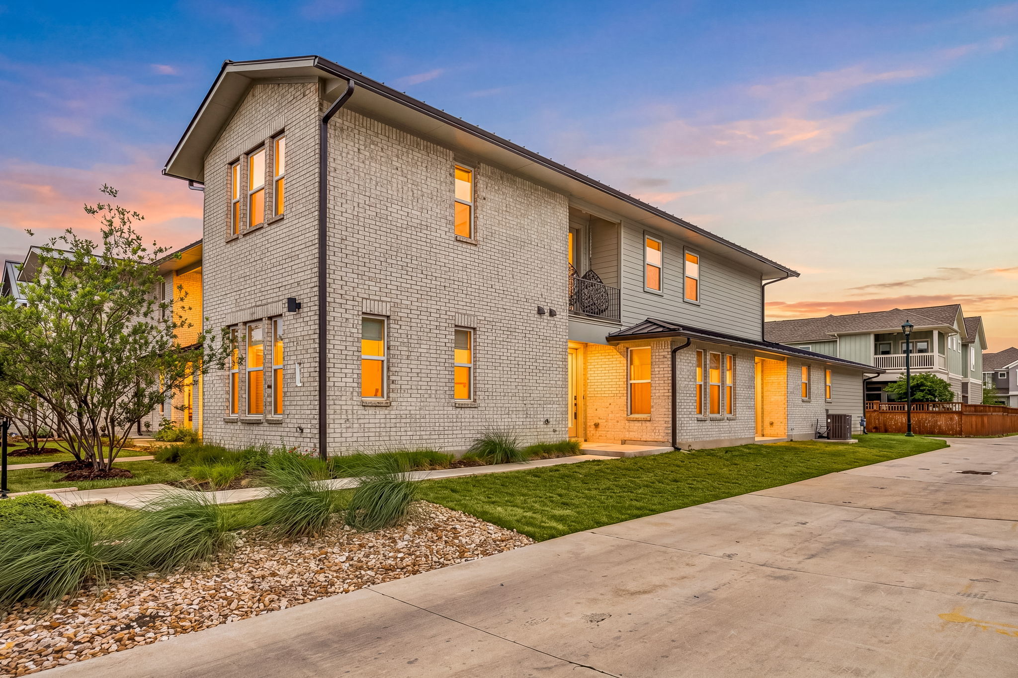 Photo of Listing #7422812