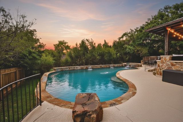 Homes for Sale on  in Austin, TX