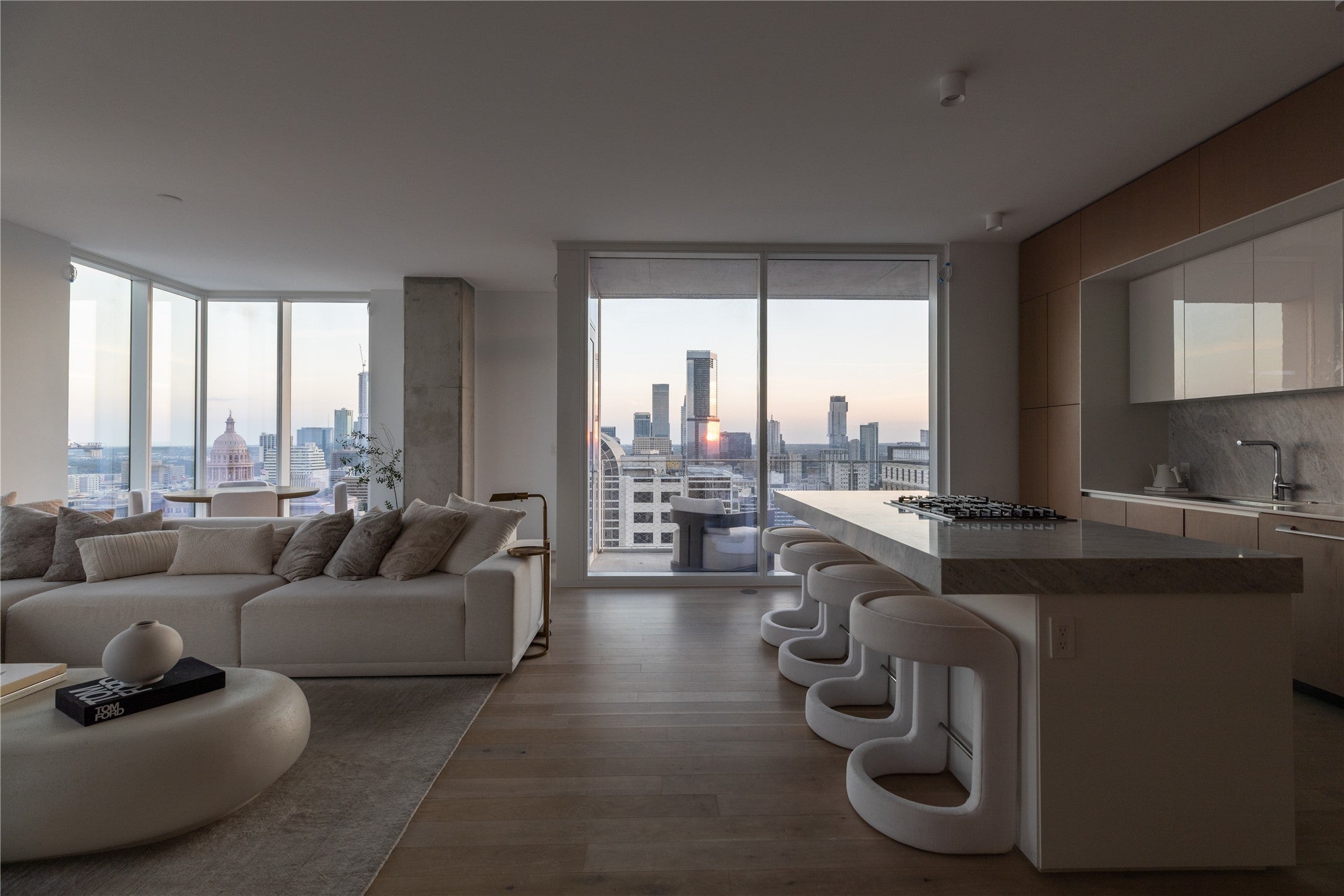 Photo of Listing #2285195