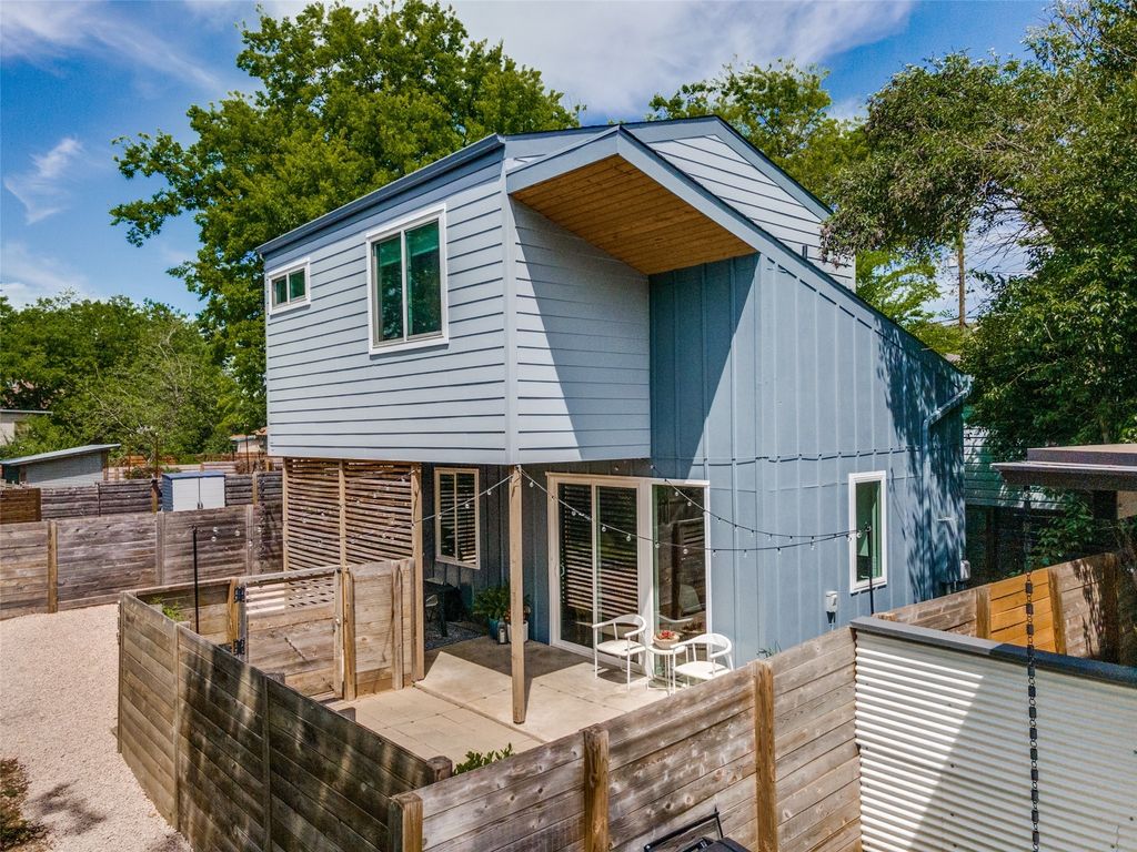 919 E 51st Street B, Austin