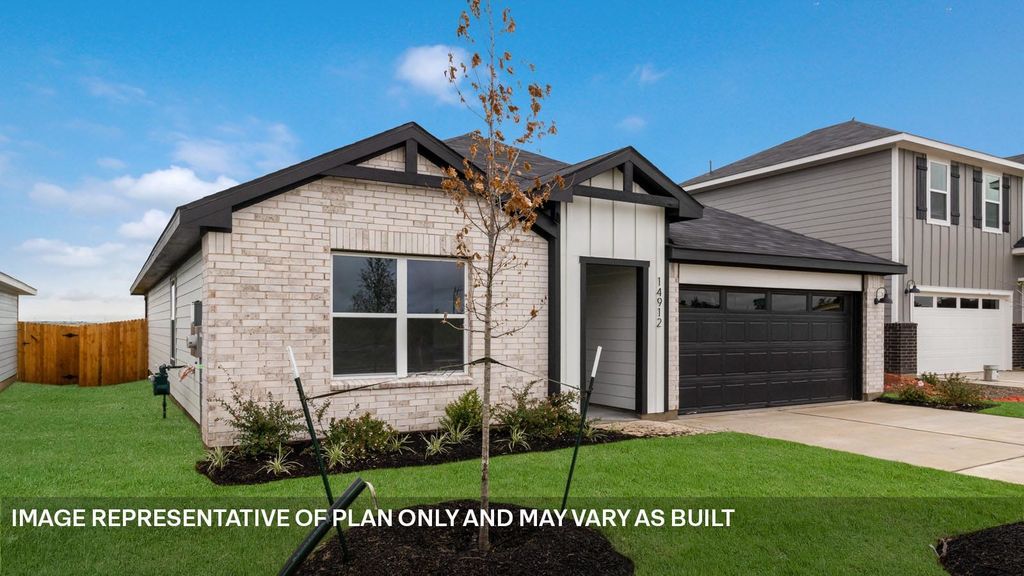 18200 Blazing Ranch Lane, Manor
