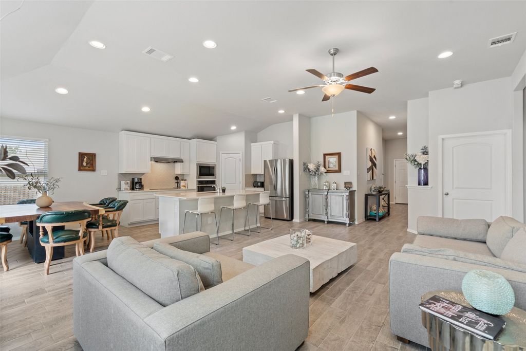 4302 Liberty Lane, Lago Vista