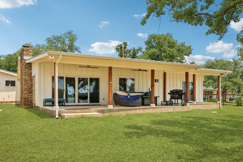 114 Agarita Drive, Burnet