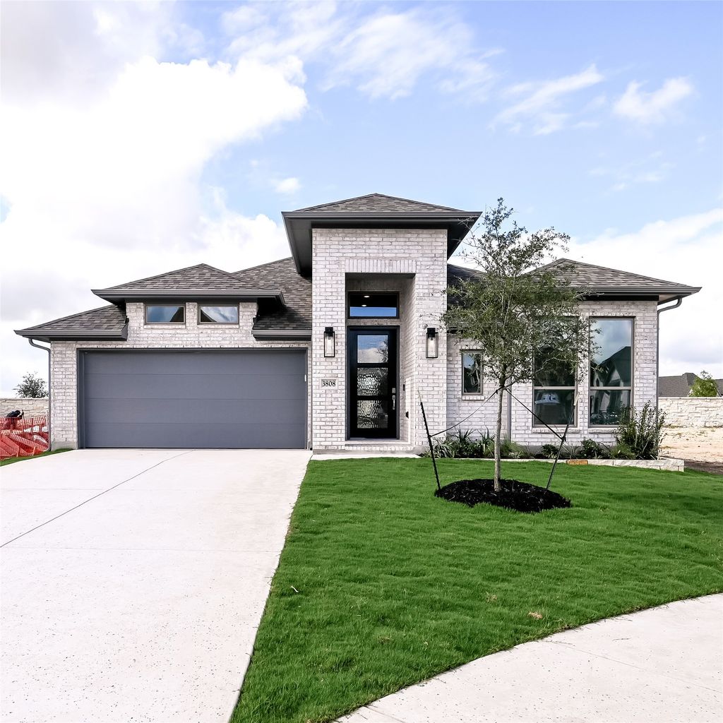 3808 Sonesta Street, Lockhart