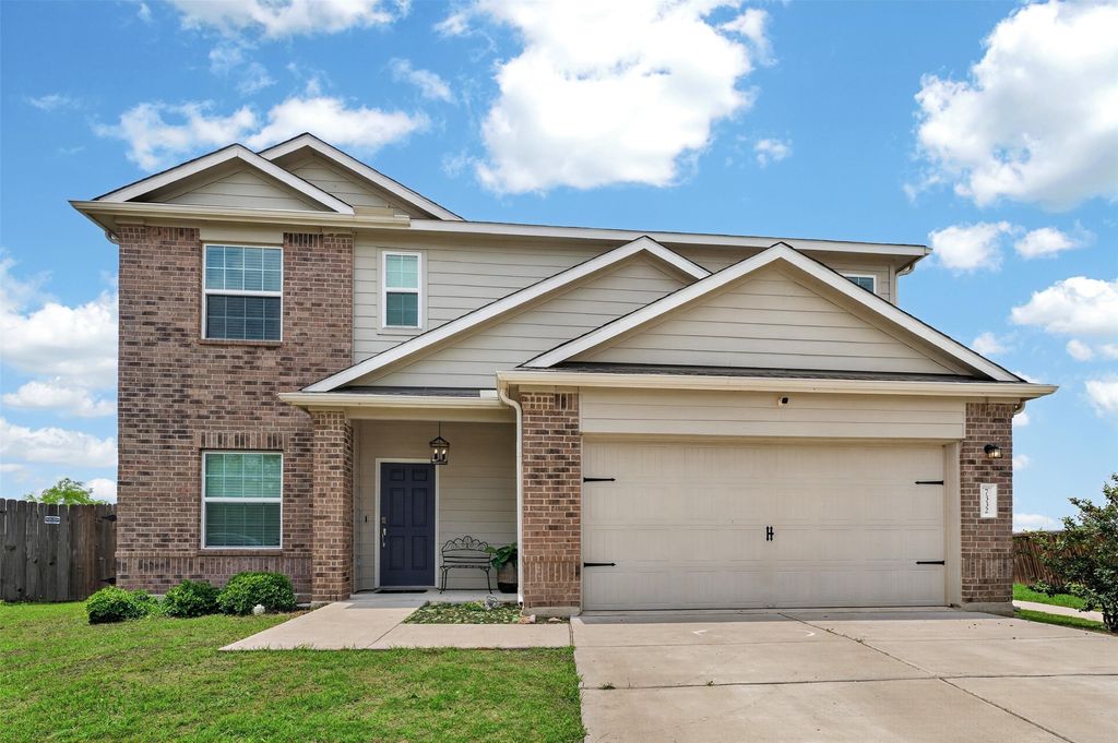 7332 Fall Ray Drive, Del Valle