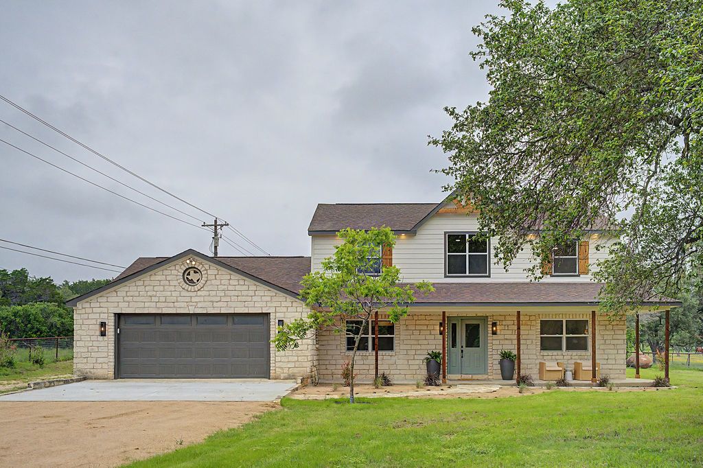 200 E Meadow Lane, Wimberley