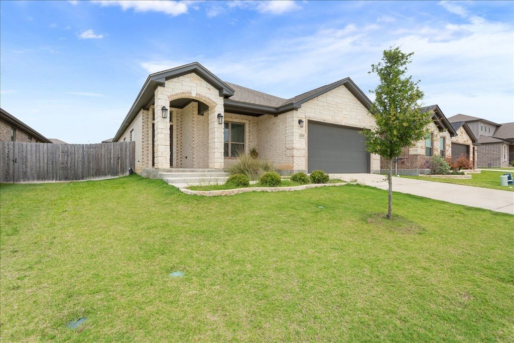 2028 Butternut Road, Temple