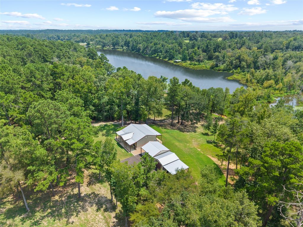 1386 Private Rd 1313, Centerville