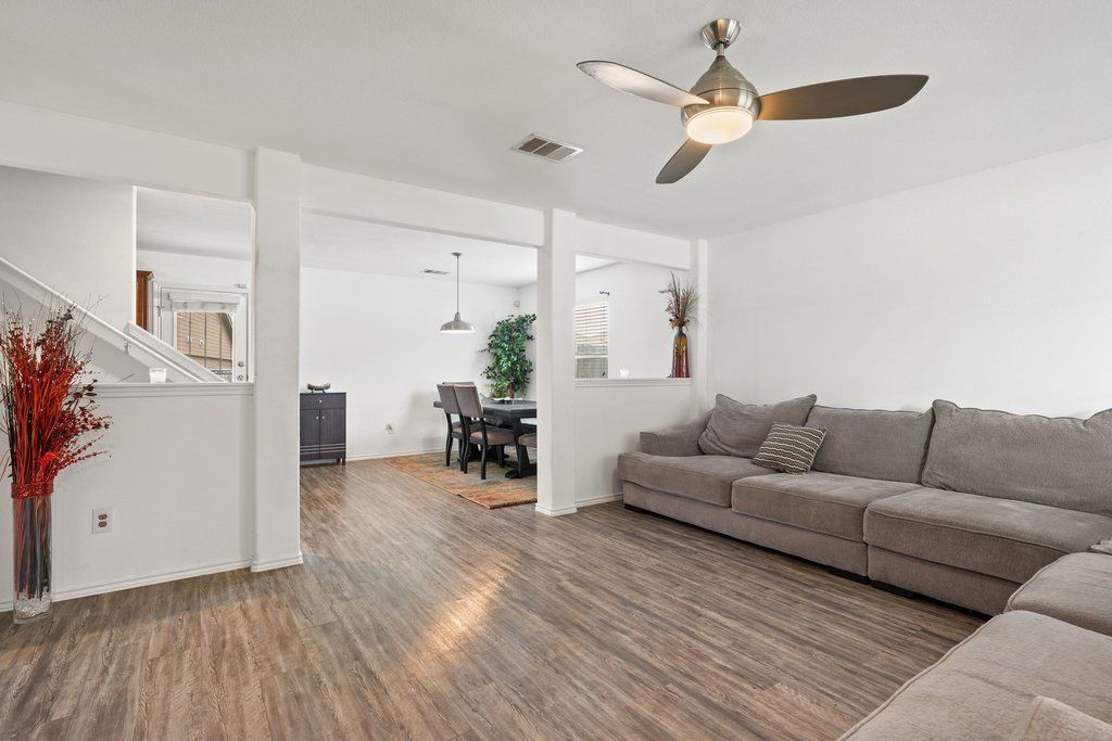 13212 High Sierra Street, Manor