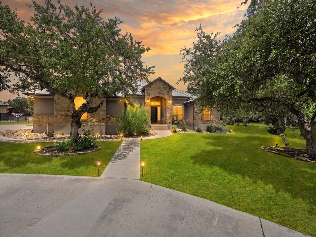 654 Copper Trace, New Braunfels