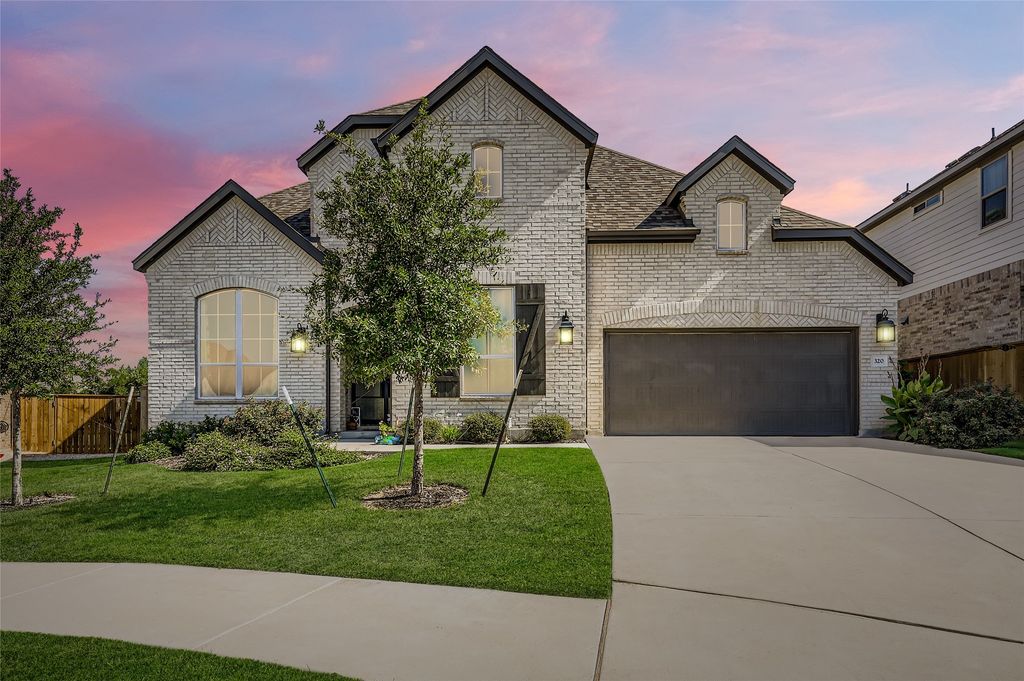 320 Autumn Oak Way, Georgetown