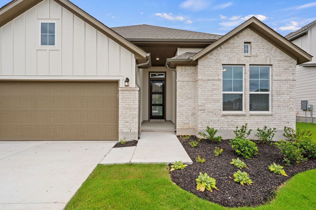 10728 Worth Lane, Manor