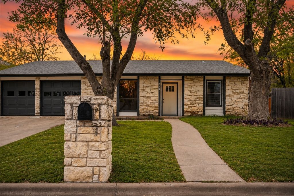 502 Pintail Lane, Taylor